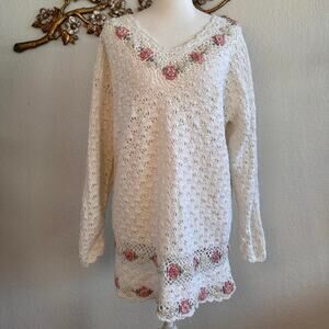 Vintage crochet lace tunic top